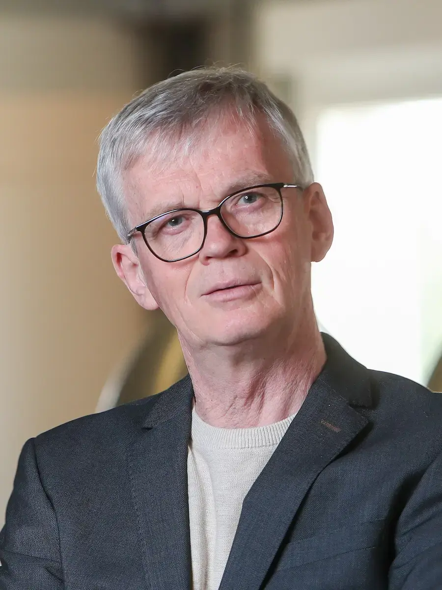 Bernhard Dobbe